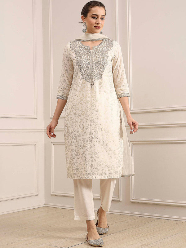 Embroidered Notch Neck Thread Work Pure Cotton Kurta With Trousers & Dupatta
